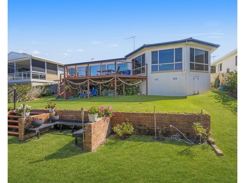1526 Ocean Drive, Lake Cathie NSW 2445