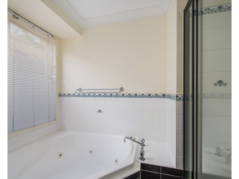 24 Abel Tasman Drive, Lake Cathie NSW 2445