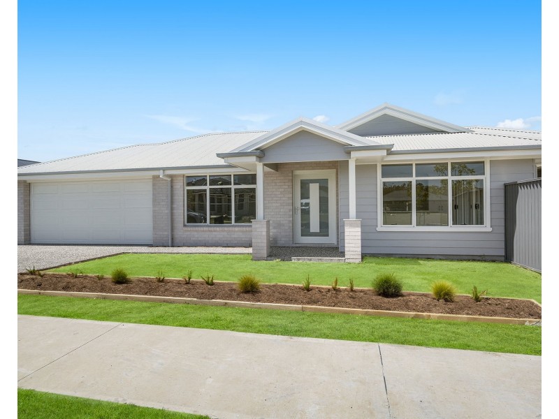 97 Sovereign Drive, Thrumster NSW 2444
