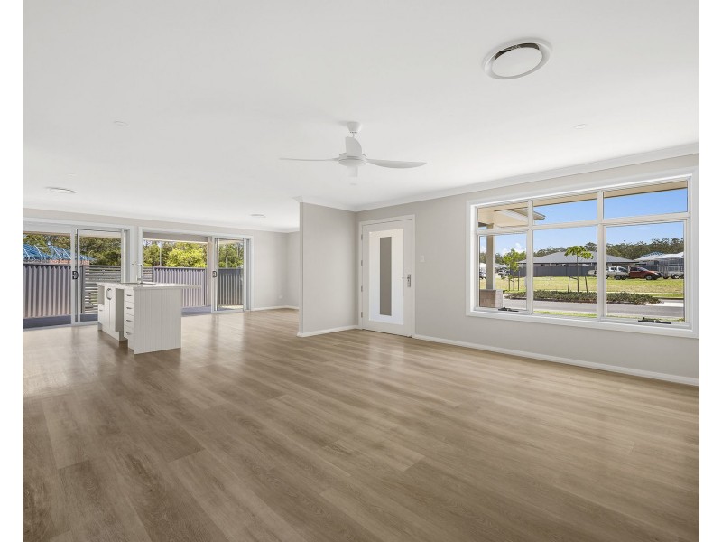 97 Sovereign Drive, Thrumster NSW 2444