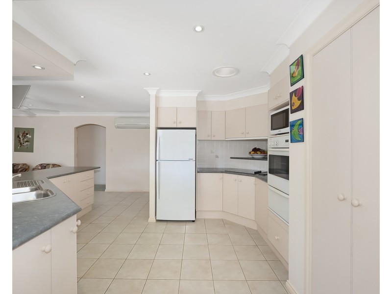8 Victoria Place, West Haven NSW 2443