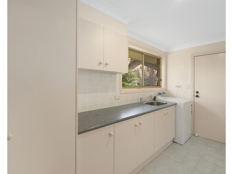 8 Victoria Place, West Haven NSW 2443