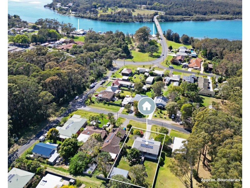46 Lord Street, Laurieton NSW 2443