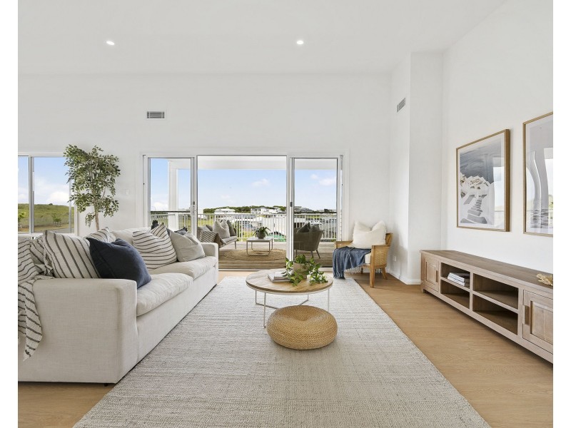 2B Antigua Avenue, Lake Cathie NSW 2445