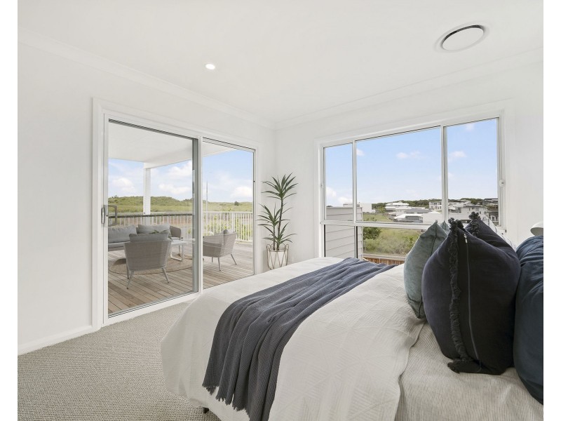 2B Antigua Avenue, Lake Cathie NSW 2445