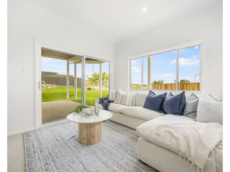 2B Antigua Avenue, Lake Cathie NSW 2445