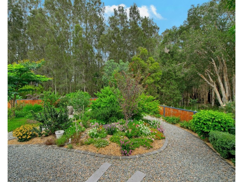 41 Explorers Way, Lake Cathie NSW 2445