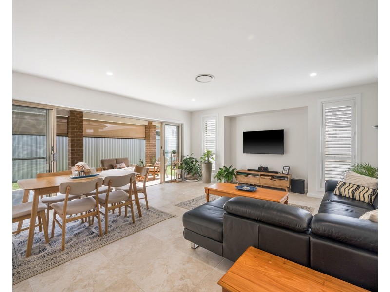 3 Dominica Street, Lake Cathie NSW 2445