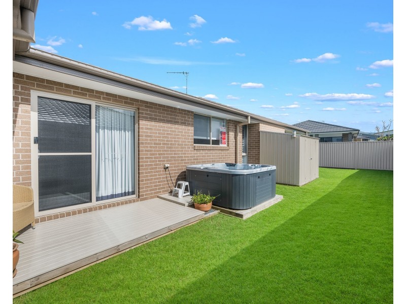 3 Dominica Street, Lake Cathie NSW 2445