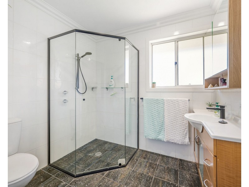 6 Whitby Place, Lake Cathie NSW 2445