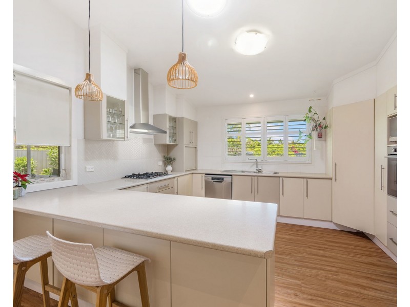 6 Whitby Place, Lake Cathie NSW 2445