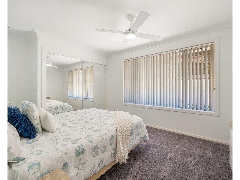 6 Whitby Place, Lake Cathie NSW 2445