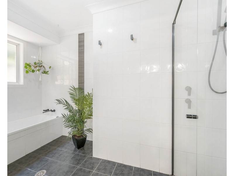 6 Whitby Place, Lake Cathie NSW 2445