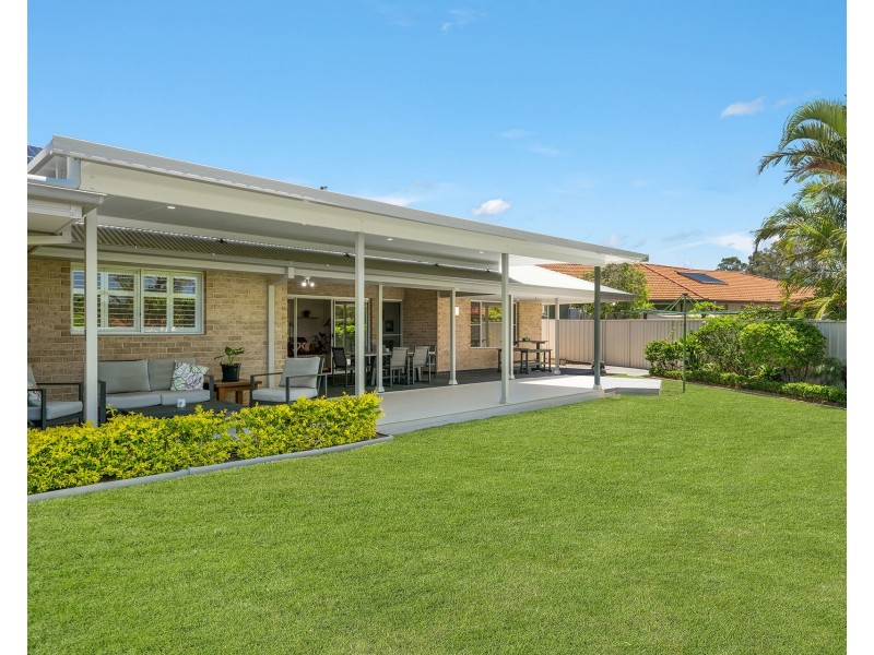 6 Whitby Place, Lake Cathie NSW 2445