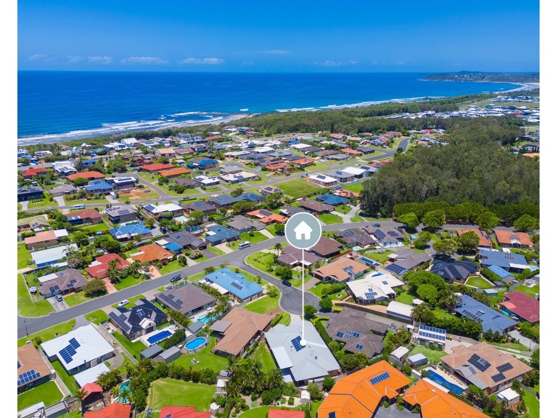 6 Whitby Place, Lake Cathie NSW 2445