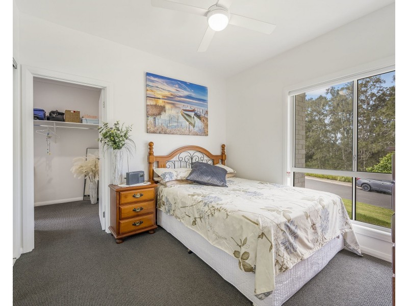 8 Antigua Avenue, Lake Cathie NSW 2445