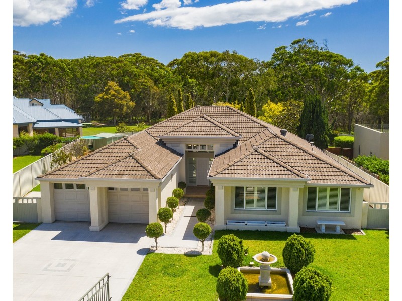 9 Seabreeze Court, Bonny Hills NSW 2445
