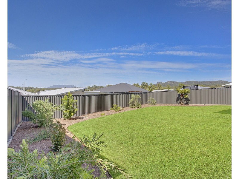 12 Tobago Parade, Lake Cathie NSW 2445