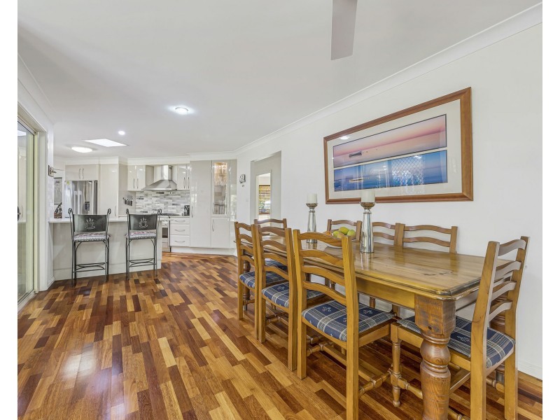 5 Edgewater Close, Lake Cathie NSW 2445