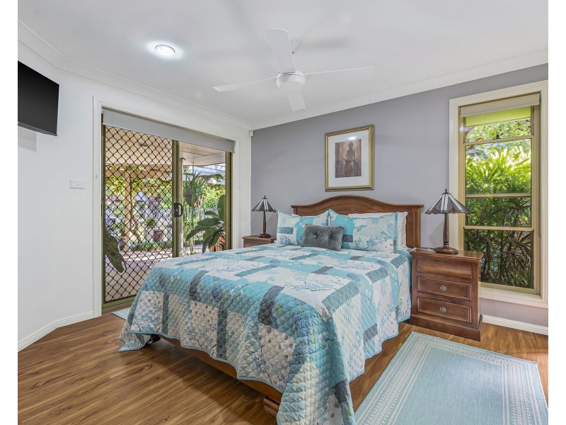 5 Edgewater Close, Lake Cathie NSW 2445