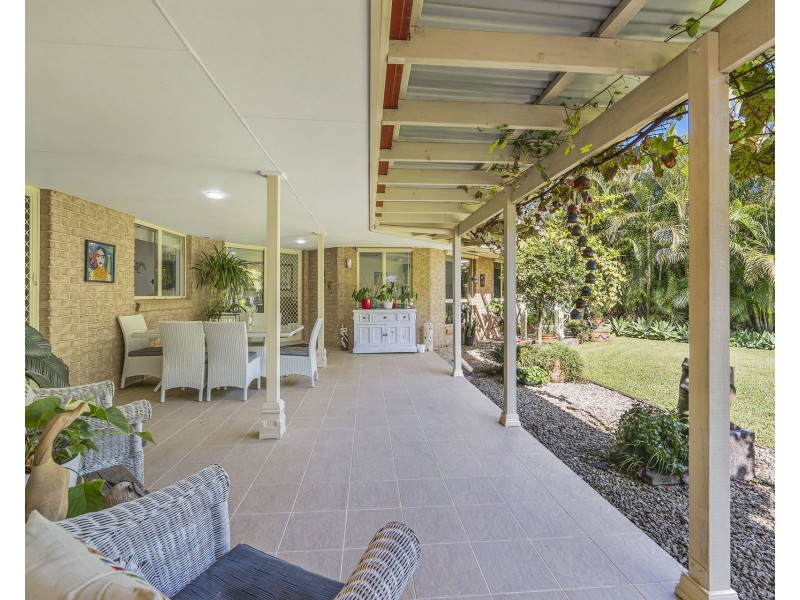 5 Edgewater Close, Lake Cathie NSW 2445