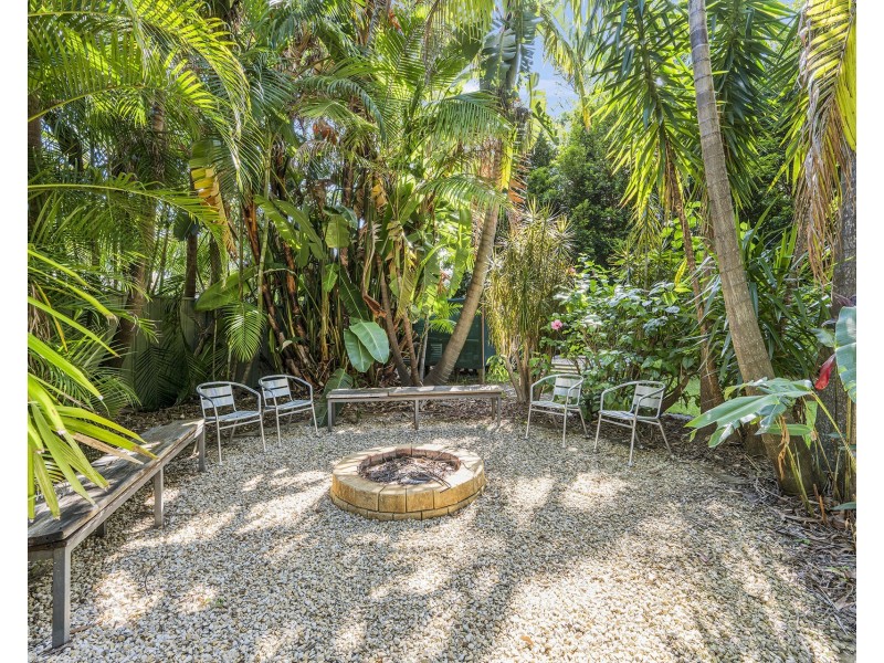 5 Edgewater Close, Lake Cathie NSW 2445