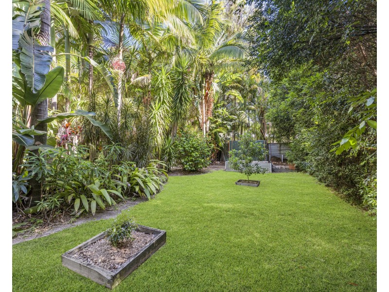 5 Edgewater Close, Lake Cathie NSW 2445