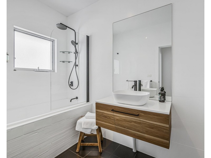 1631 Ocean Drive, Lake Cathie NSW 2445