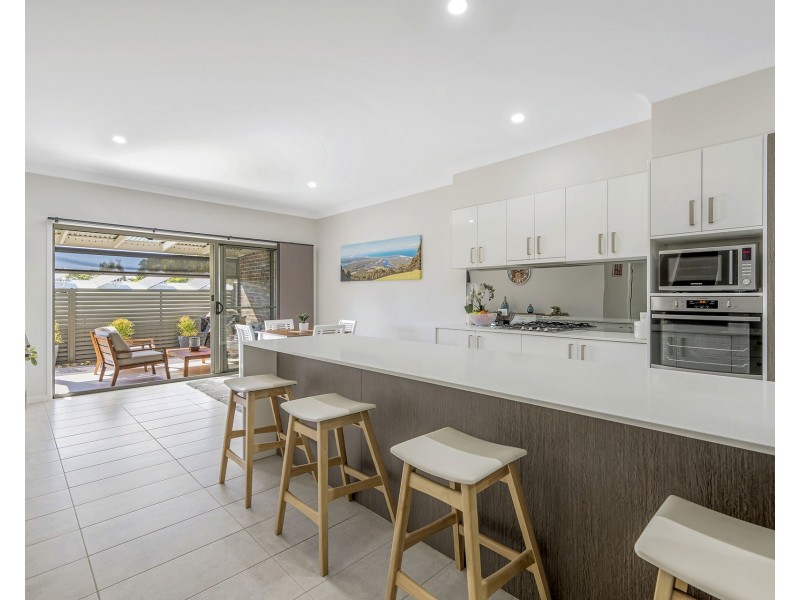 3/8 Laurie Street, Laurieton NSW 2443