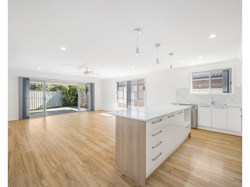 1 Kara Close, Lake Cathie NSW 2445