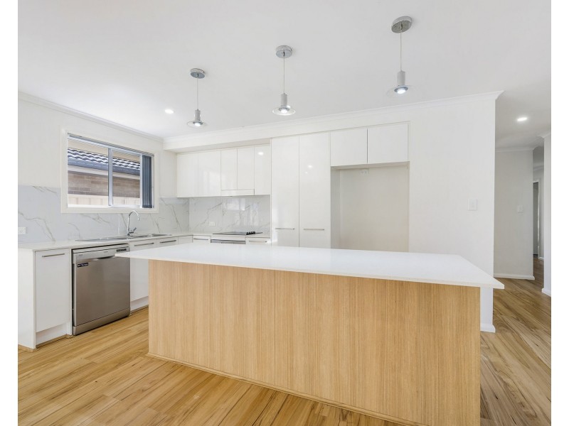 1 Kara Close, Lake Cathie NSW 2445