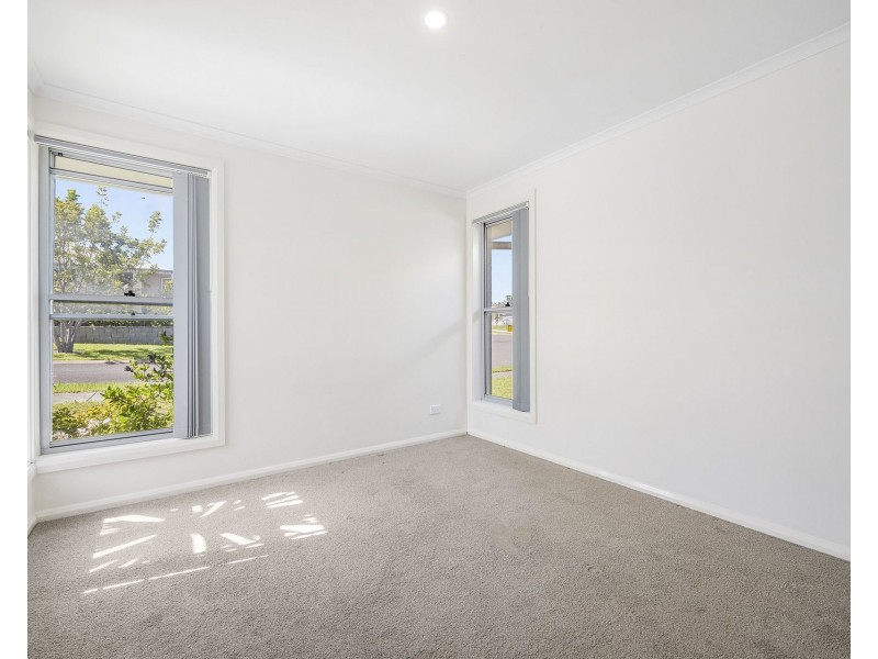 1 Kara Close, Lake Cathie NSW 2445