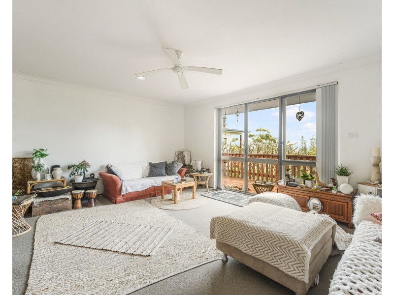 8 Third Avenue, Bonny Hills NSW 2445