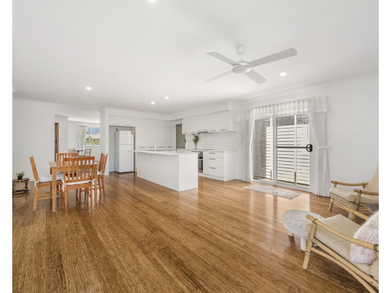 8 St Lucia Place, Bonny Hills NSW 2445