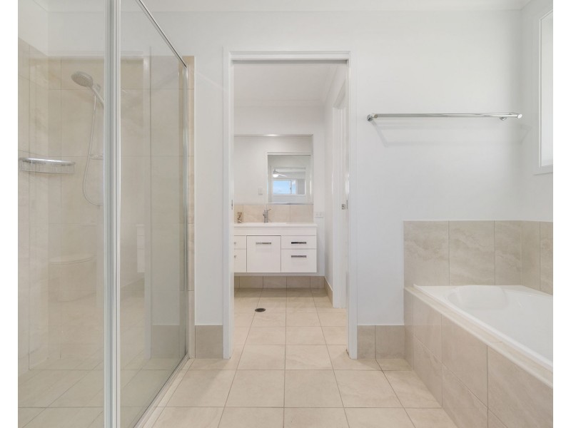 8 St Lucia Place, Bonny Hills NSW 2445