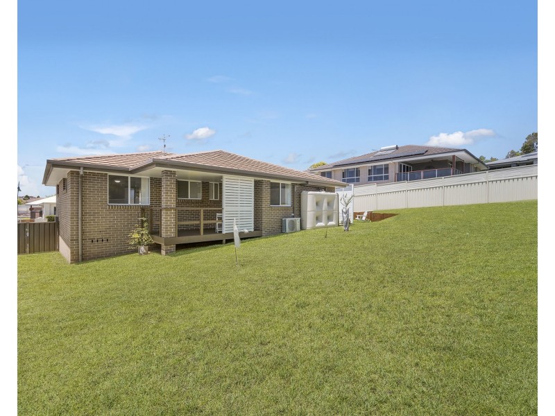 8 St Lucia Place, Bonny Hills NSW 2445
