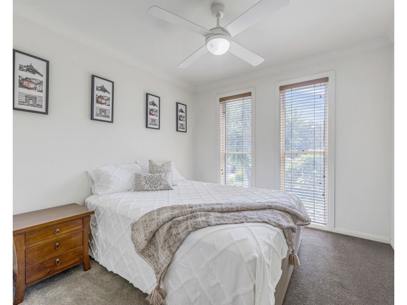 4 Resolution Place, Lake Cathie NSW 2445