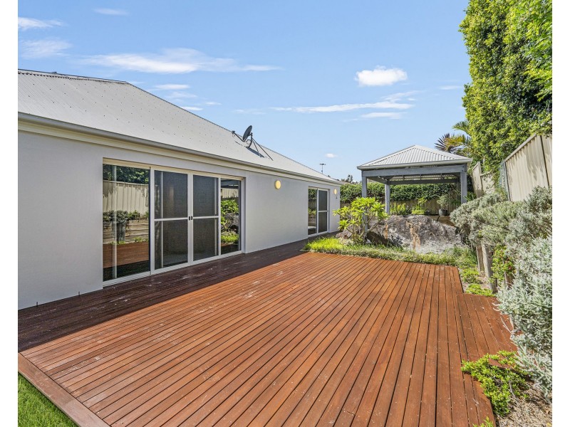 4 Resolution Place, Lake Cathie NSW 2445