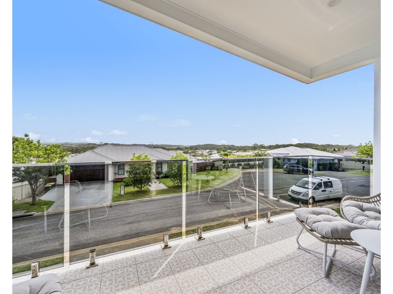 37 St Lucia Place, Bonny Hills NSW 2445