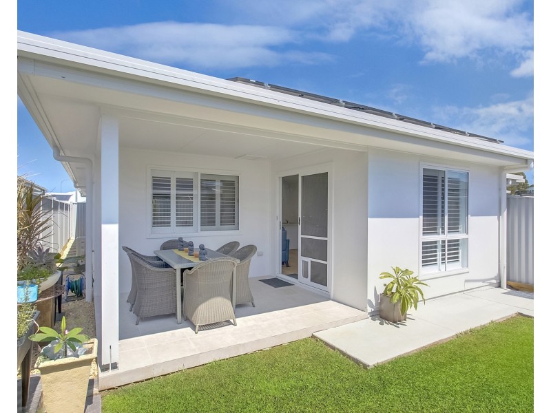 1B Dominica Street, Lake Cathie NSW 2445