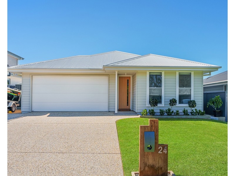 24 Antigua Avenue, Lake Cathie NSW 2445