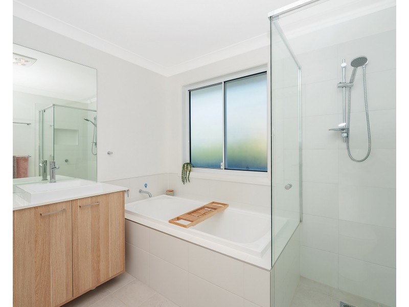 24 Antigua Avenue, Lake Cathie NSW 2445