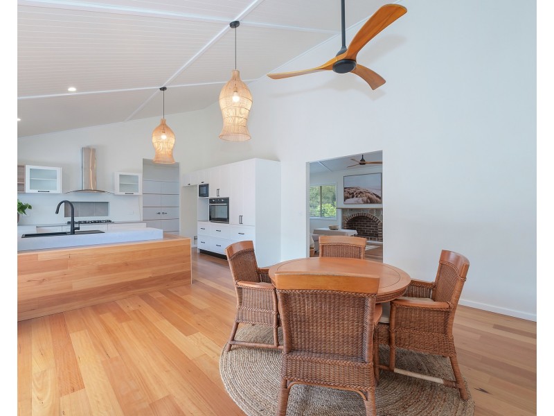 6 Antigua Avenue, Lake Cathie NSW 2445