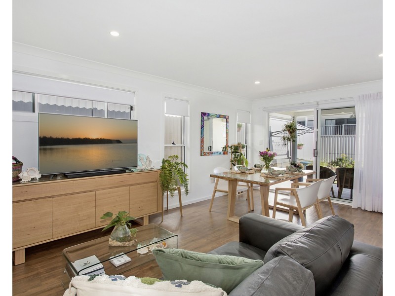 5A Seahorse Rise, Lake Cathie NSW 2445