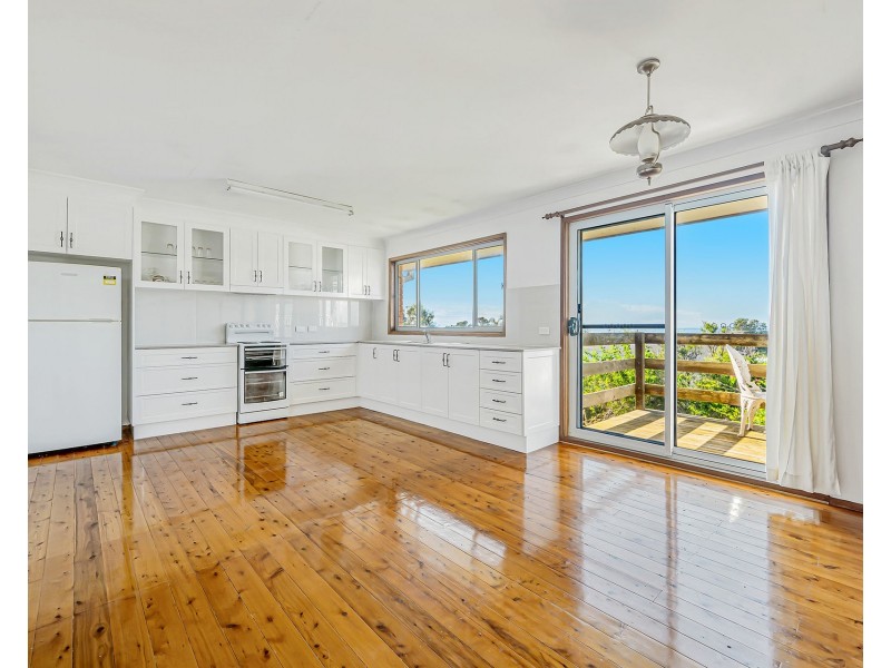 1546 Ocean Drive, Lake Cathie NSW 2445