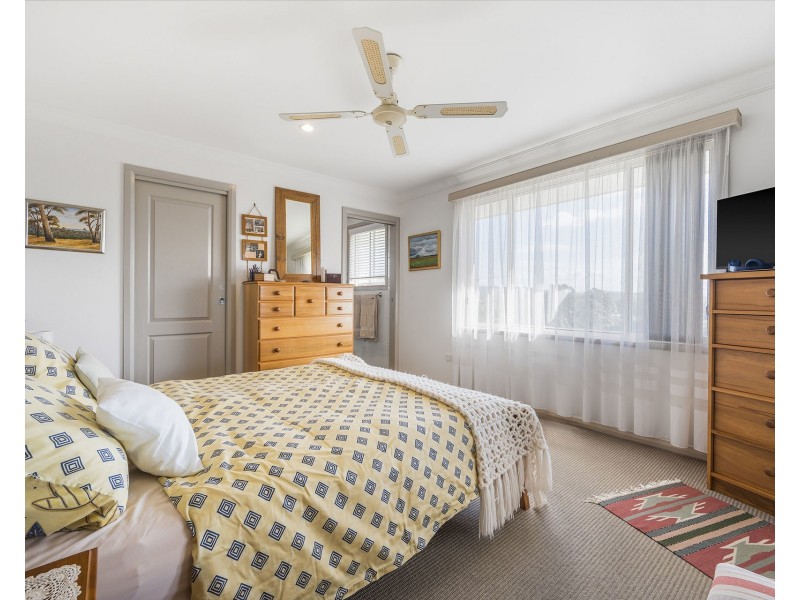 16 Admirals Circle, Lakewood NSW 2443