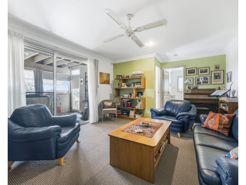 16 Admirals Circle, Lakewood NSW 2443