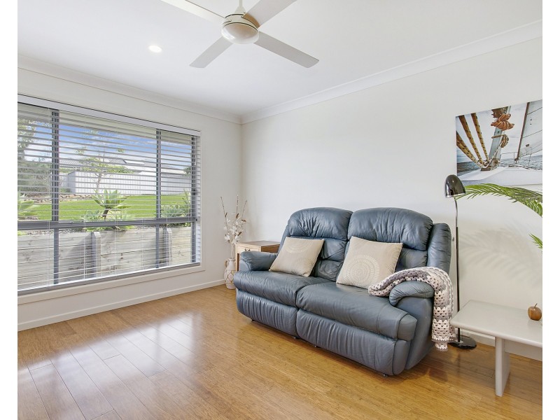 8 Silky Oak Rise, Kew NSW 2439