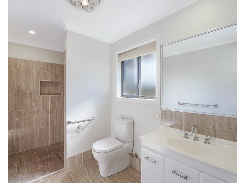 4 Ella Close, Bonny Hills NSW 2445