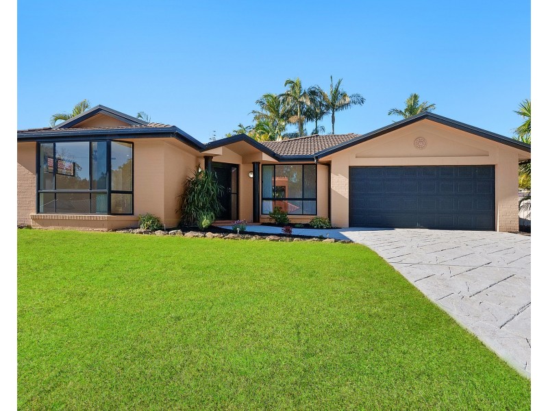 26 Abel Tasman Drive, Lake Cathie NSW 2445